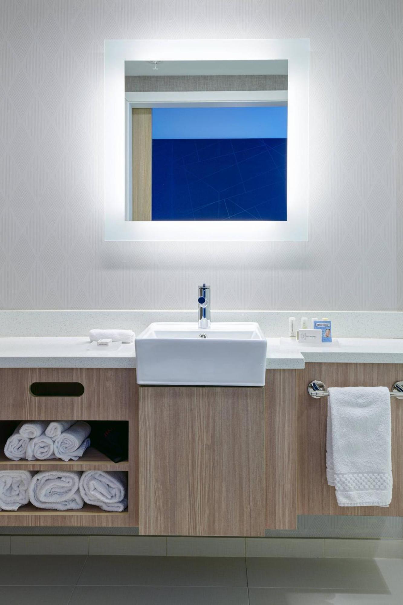 Hotel Springhill By Marriott Novi Wixom